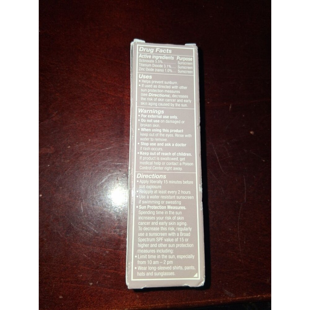 Revlon Illuminance Serum Tint Broad Spectrum SPF 15 409 Brulee - Picture 3 of 7